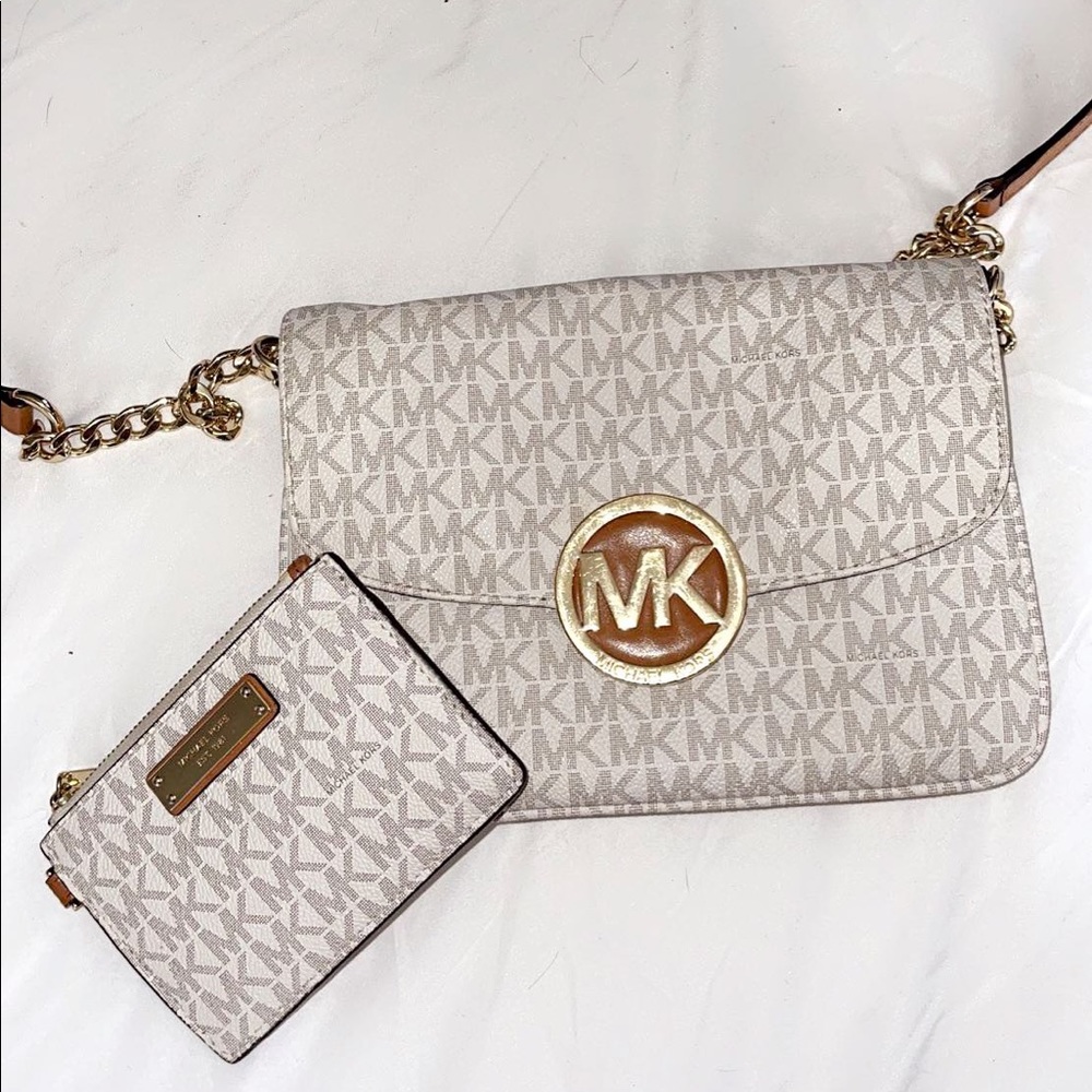 Michael Kors cross body purse and card holder
